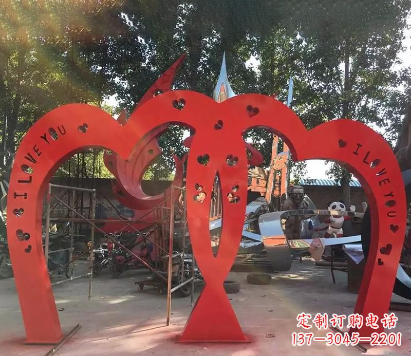 益阳中领雕塑新款不锈钢心形拱门雕塑