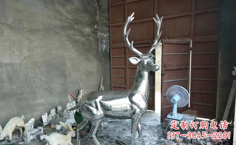 益阳艺术精美的不锈钢鹿装置雕塑