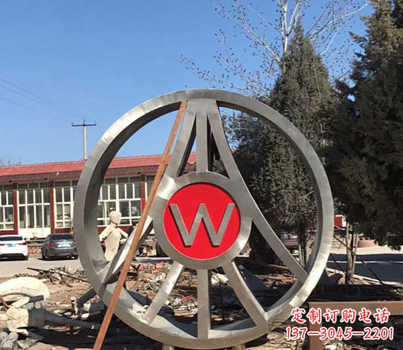 益阳精美的不锈钢圆球字母景观雕塑