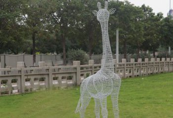 益阳浪漫活力·不锈钢镂空长颈鹿雕塑