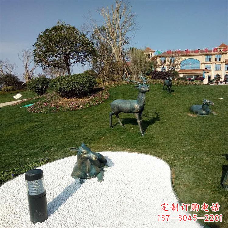 益阳公园草坪动物雕塑摆件铜雕鹿
