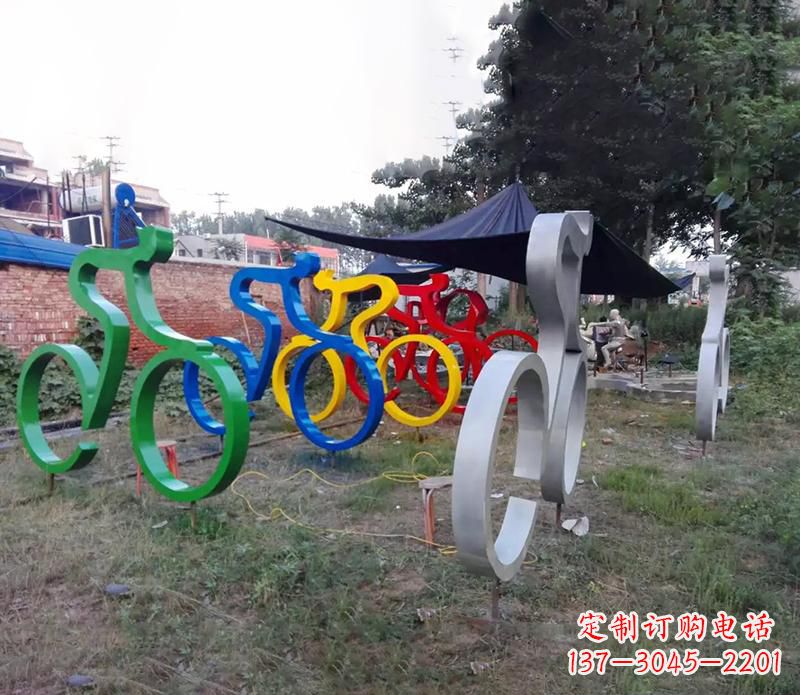 益阳抽象不锈钢自行车雕塑