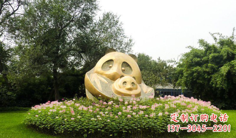 益阳熊猫雕塑 - 令公园增添无限活力