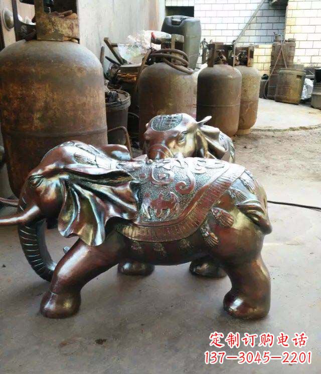 益阳 精美的铜质大象招财雕塑