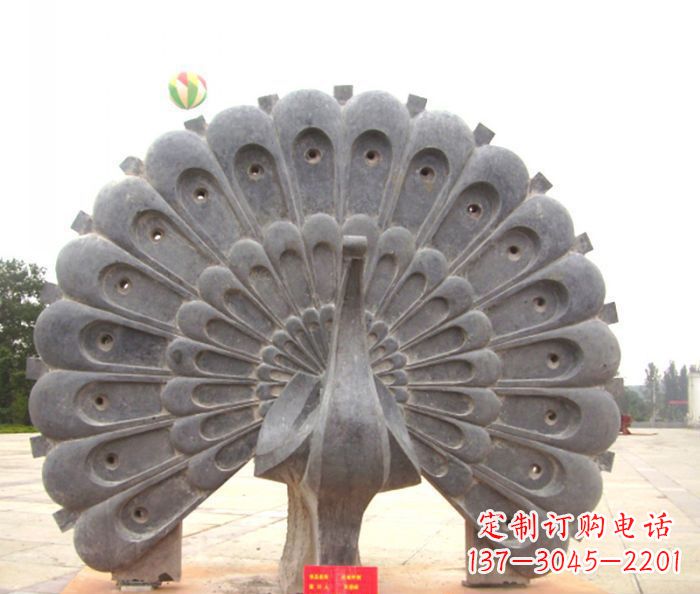 益阳风格独特的孔雀石雕
