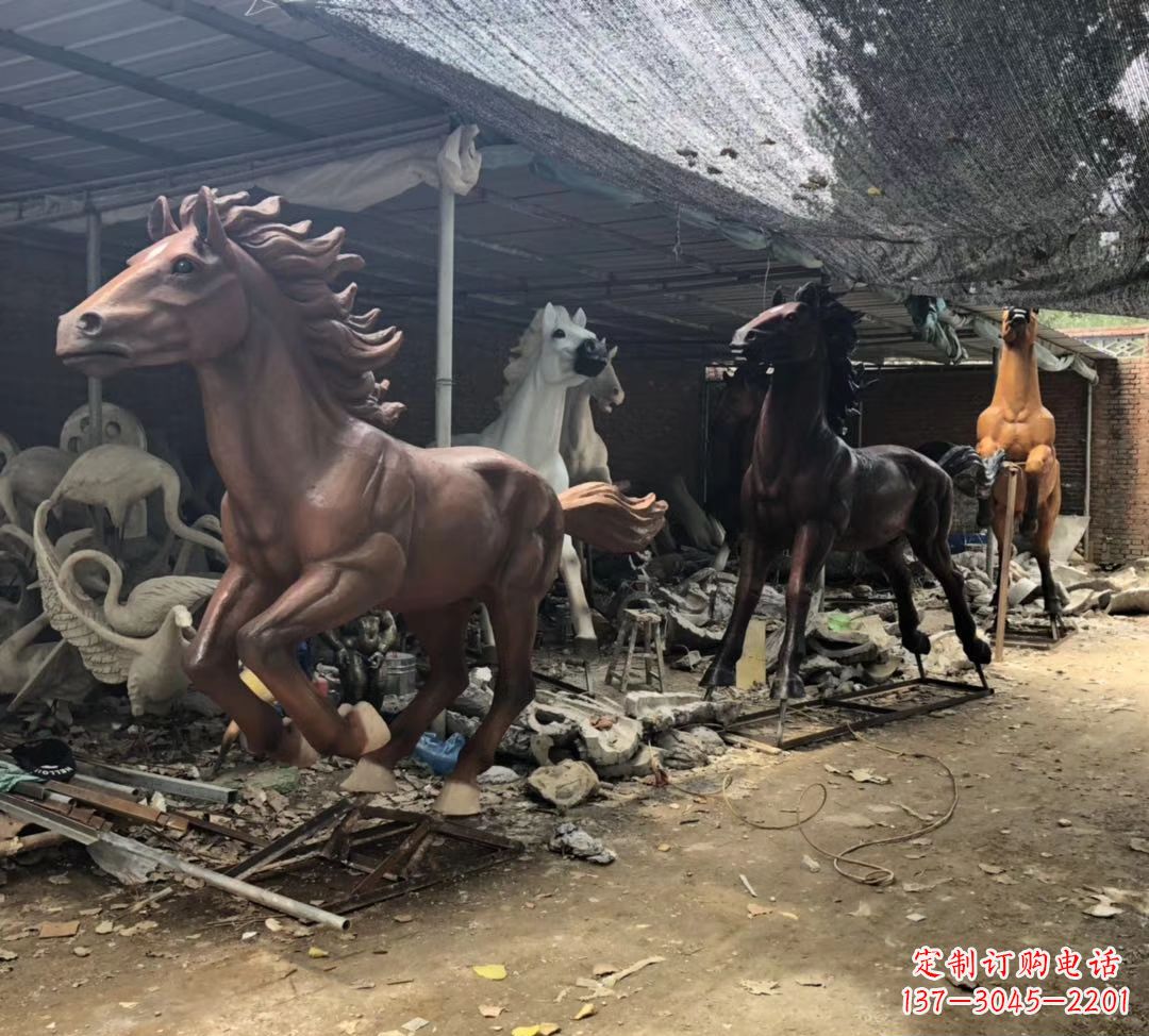 益阳公园动物铜马雕塑