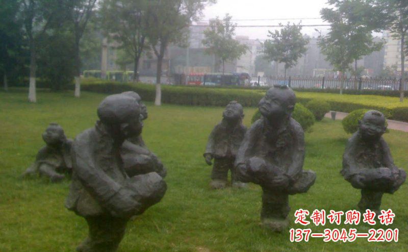 益阳公园儿童斗鸡小品铜雕