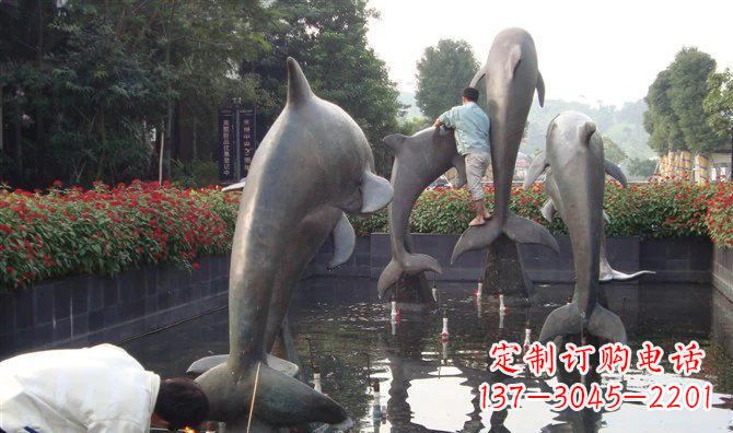 益阳公园海豚动物铜雕