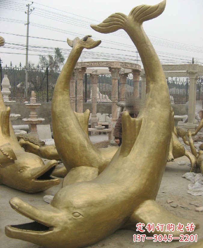 益阳公园海豚铜雕