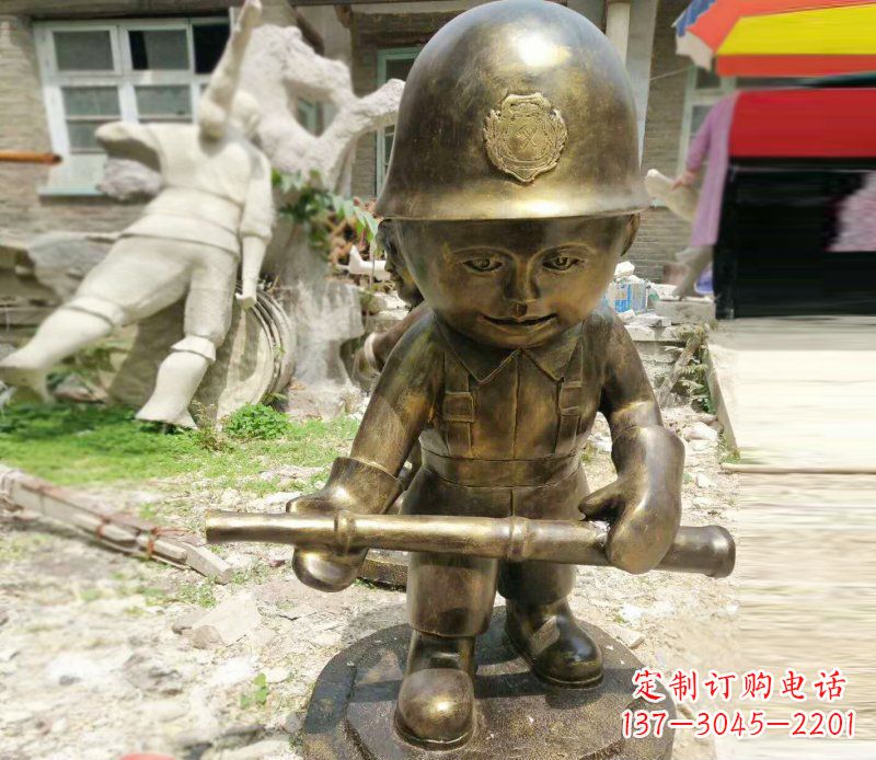 益阳精致细腻的交通警察铜雕