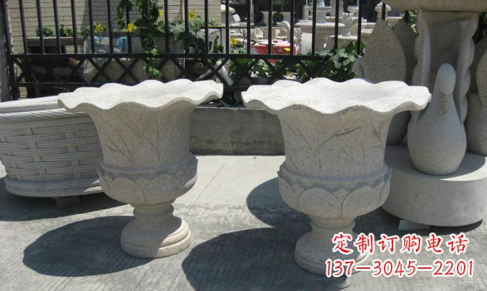 益阳大理石花盆雕塑
