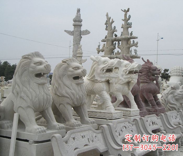 益阳新中式金色狮子雕塑