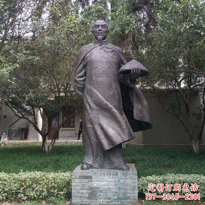 益阳传承晚清民族英雄林则徐精铸雕塑