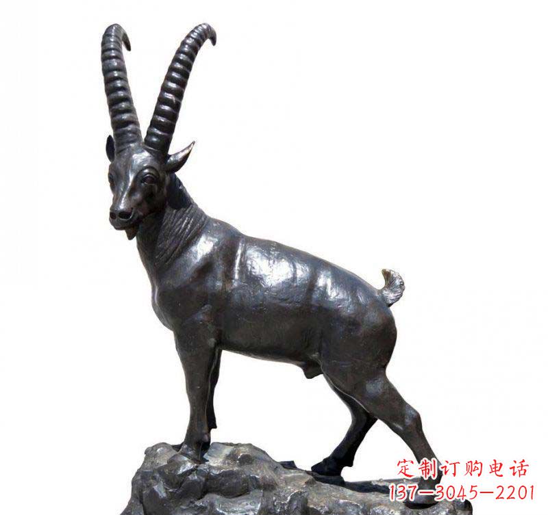 益阳铜雕羚羊,精美外形及细节刻画精美