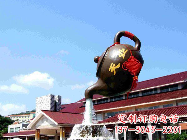 益阳传统铜质茶壶雕塑