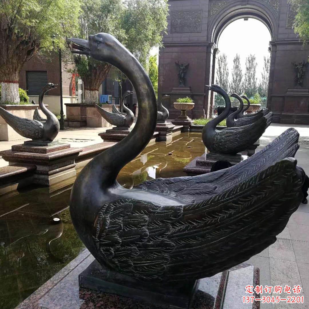 益阳精致天鹅铜雕