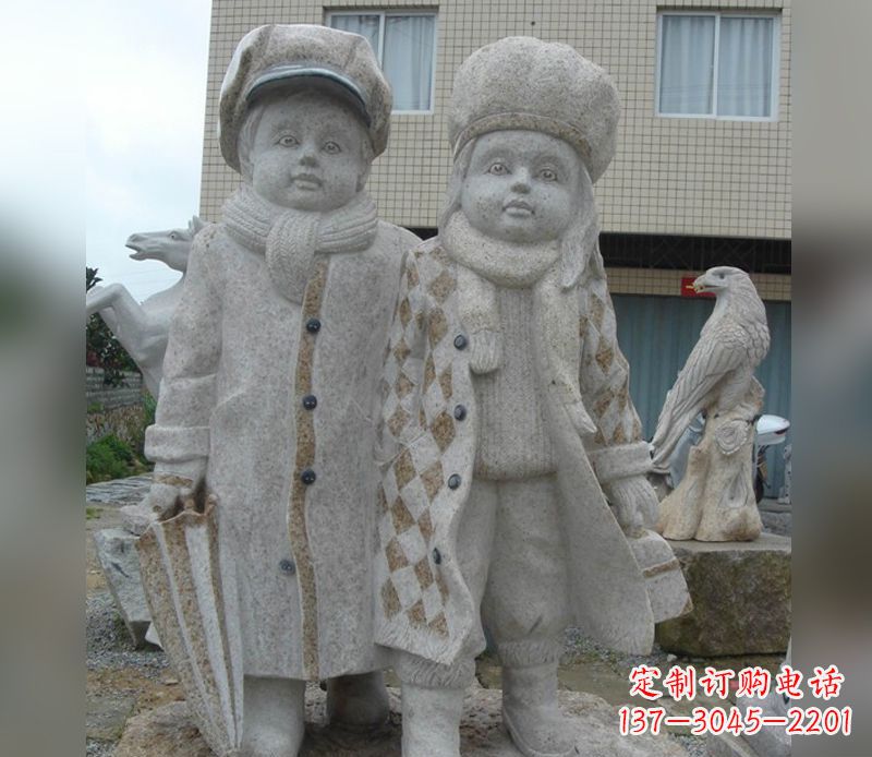 益阳浪漫爱情的传说——情侣雕塑