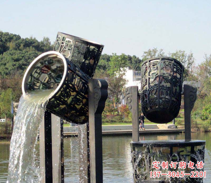益阳公园水缸喷泉铜雕