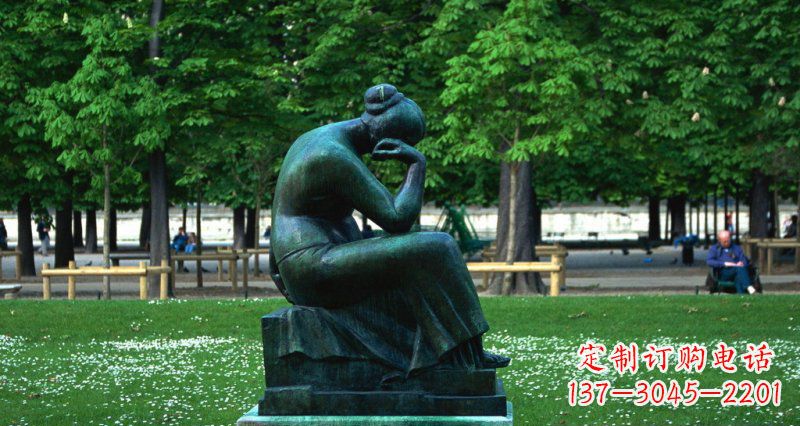 益阳经典精美女人铜雕
