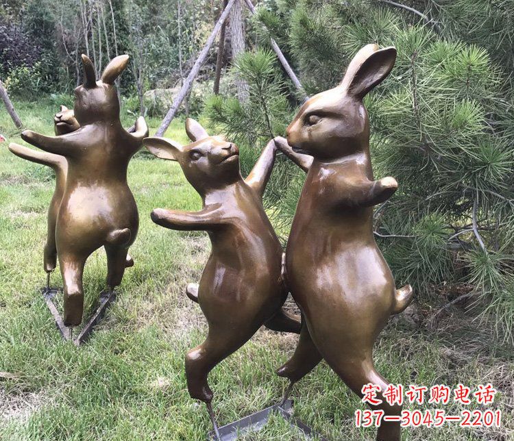 益阳铜雕奔跑兔子动物雕塑