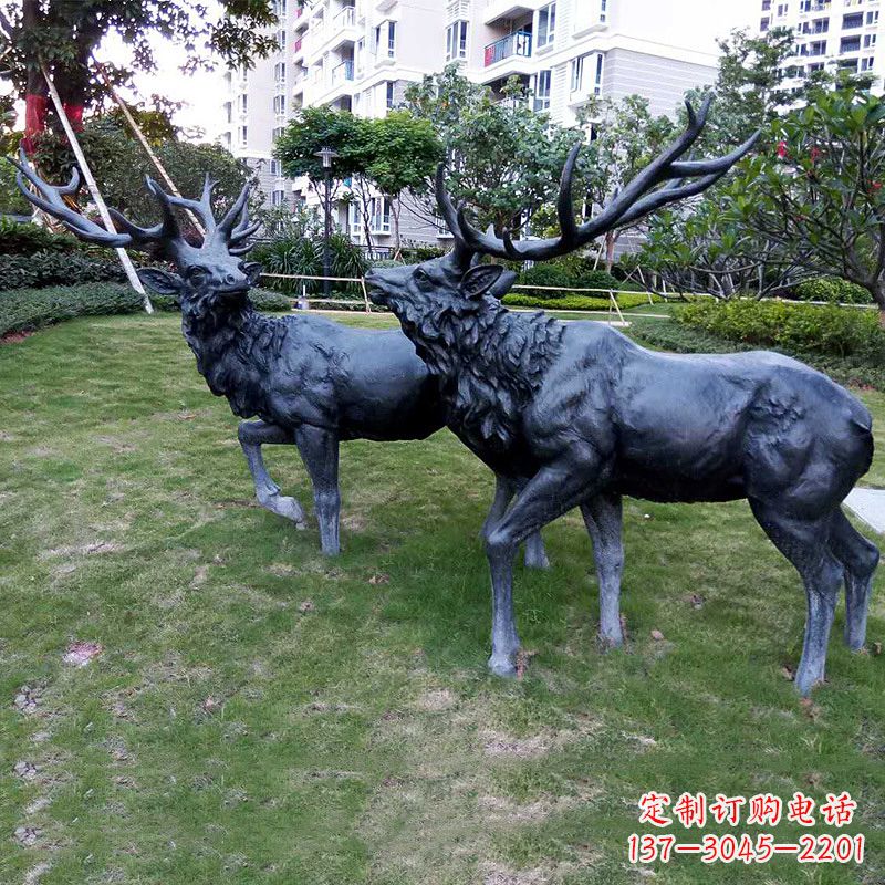 益阳公园铜雕公鹿草坪动物雕塑
