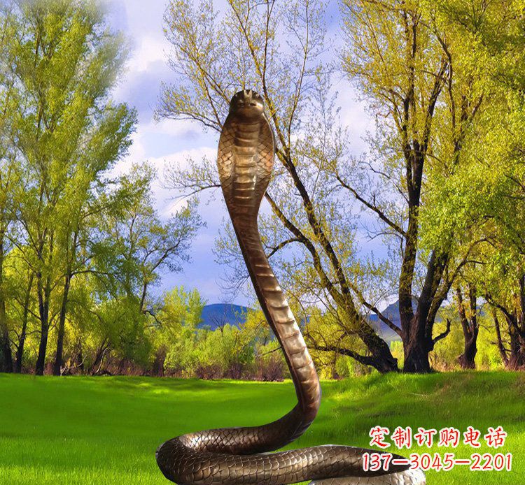 益阳铜质眼镜蛇动物雕塑
