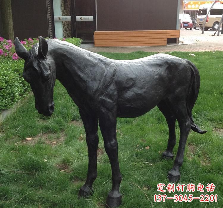 益阳大型雕塑装置——马雕塑
