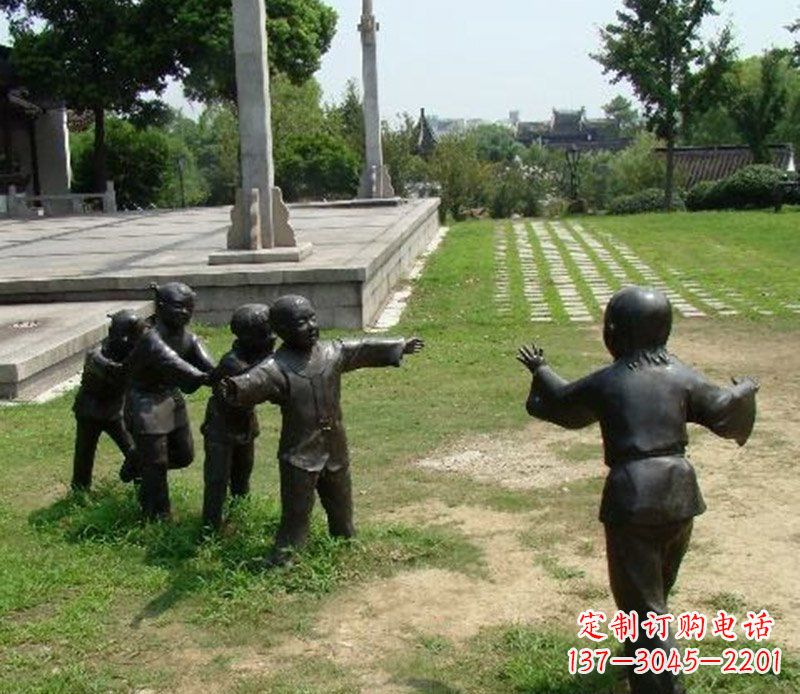 益阳老鹰雕塑,巧妙玩耍、永记美好