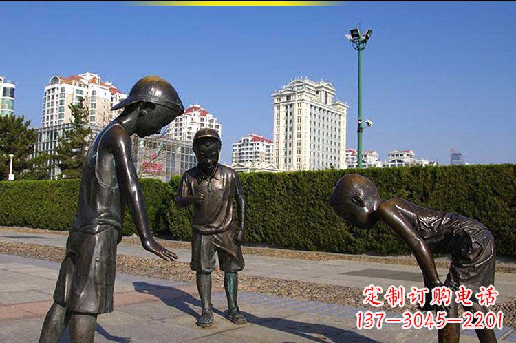 益阳玻璃钢陀螺雕塑