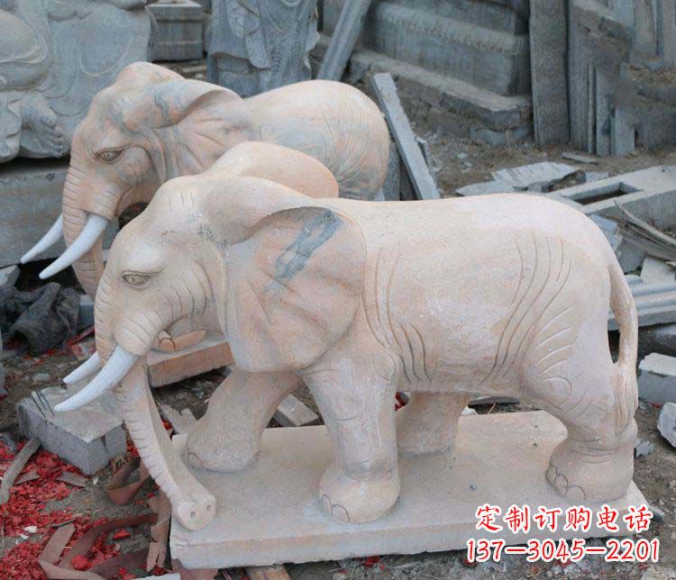 益阳雕刻出令人感动的那头大象定制公园晚霞红大象动物石雕