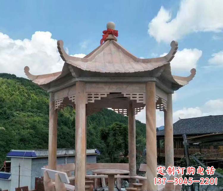 益阳一流的公园晚霞红六角石雕凉亭