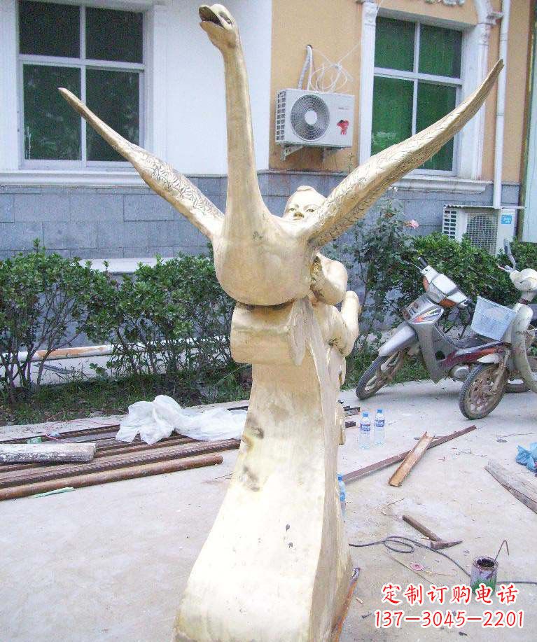 益阳孩子与天鹅·梦幻铜雕