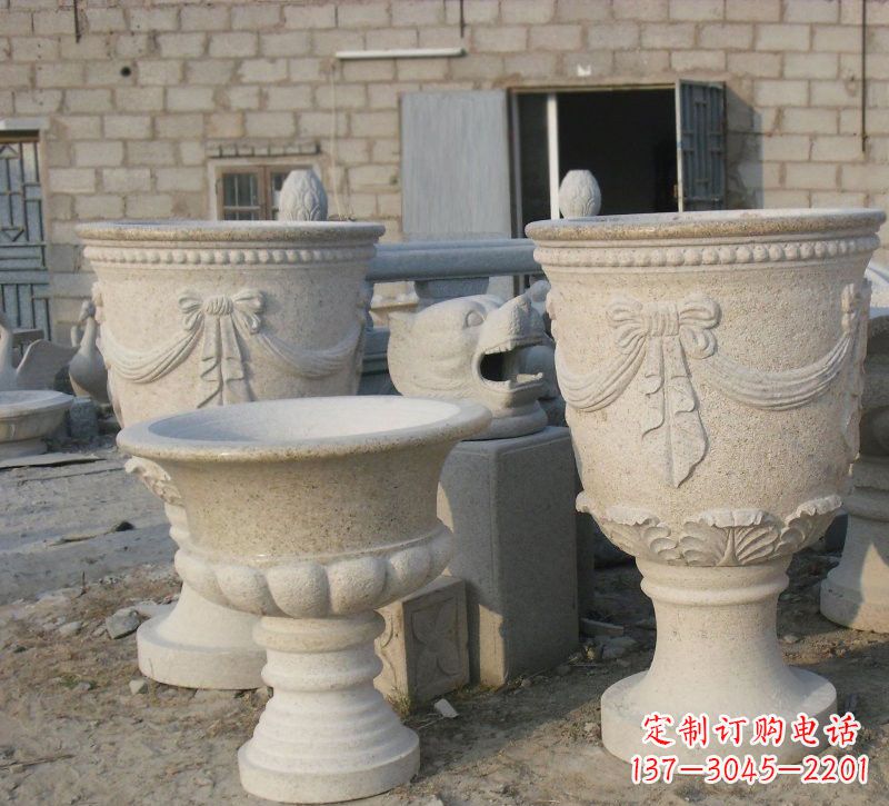 益阳公园小区欧式花盆石雕