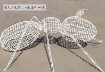 益阳美轮美奂的蚂蚁镂空雕塑
