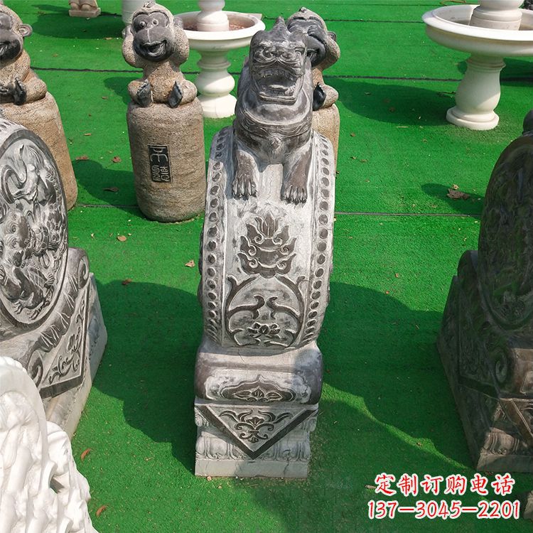 益阳古代石雕狮子门墩雕塑