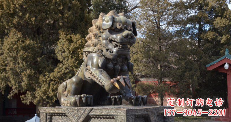 益阳故宫青铜狮子雕塑