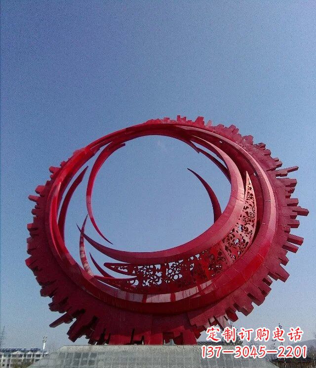 益阳精致而又引人注目的不锈钢齿轮雕塑