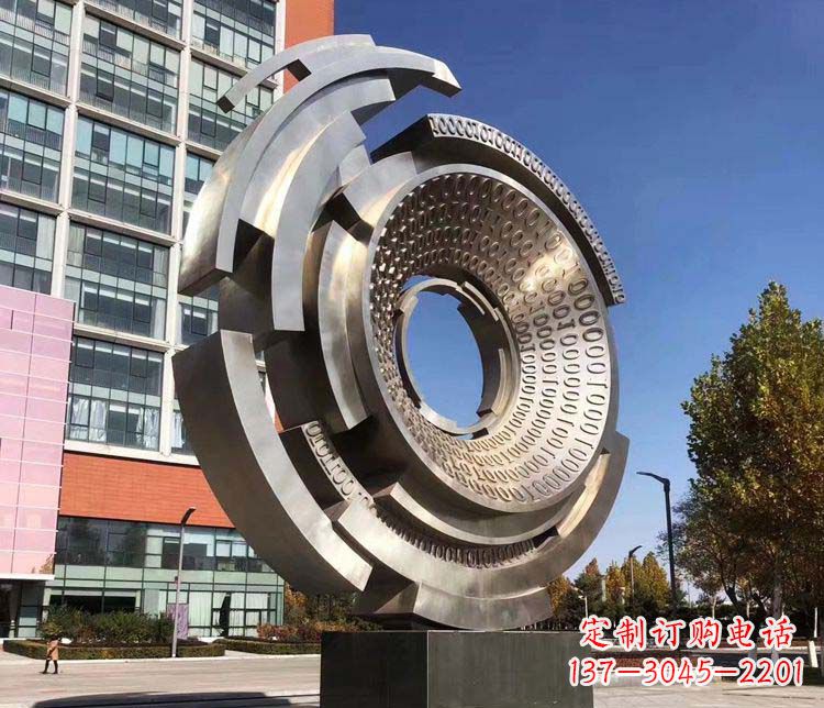 益阳广场不锈钢齿轮雕塑1