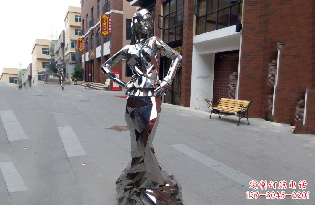 益阳以美丽的姿态展示不锈钢美女雕塑