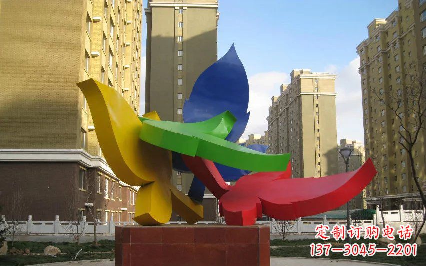 益阳广场不锈钢抽象树叶雕塑