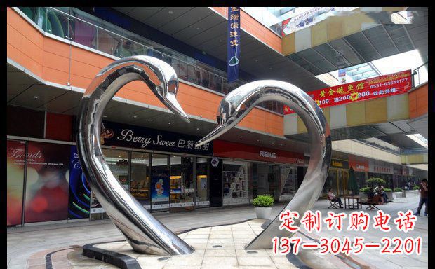 益阳中领雕塑：精美的不锈钢抽象天鹅雕塑