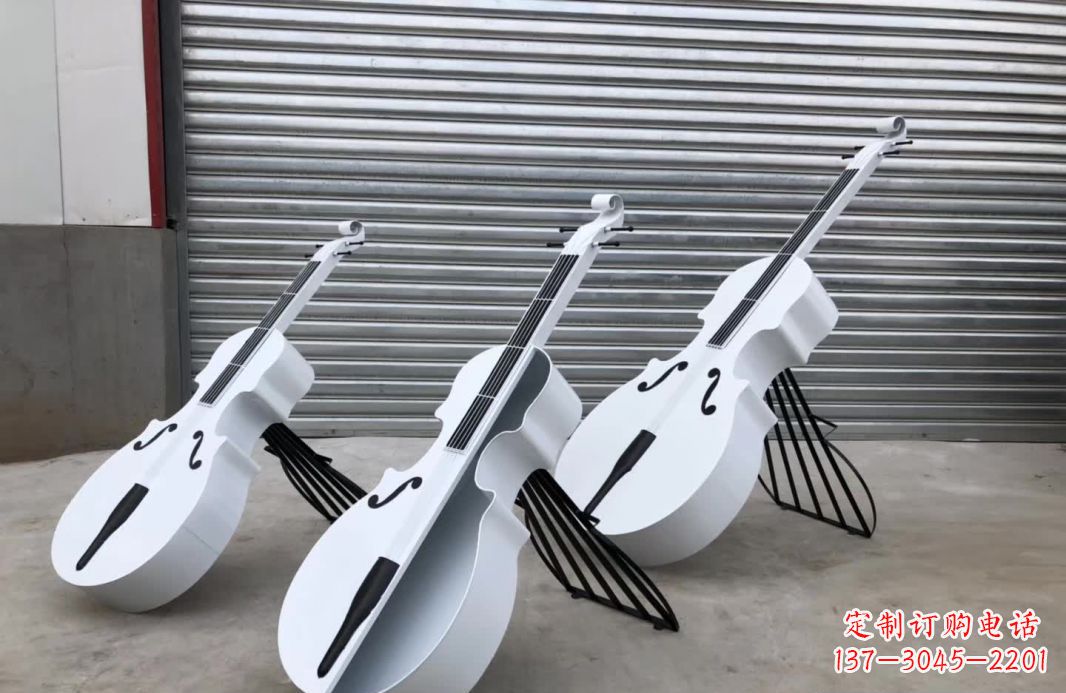益阳精美的不锈钢大提琴雕塑,让你的空间更加温馨