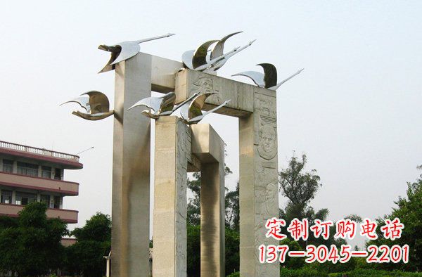 益阳广场不锈钢大雁动物雕塑