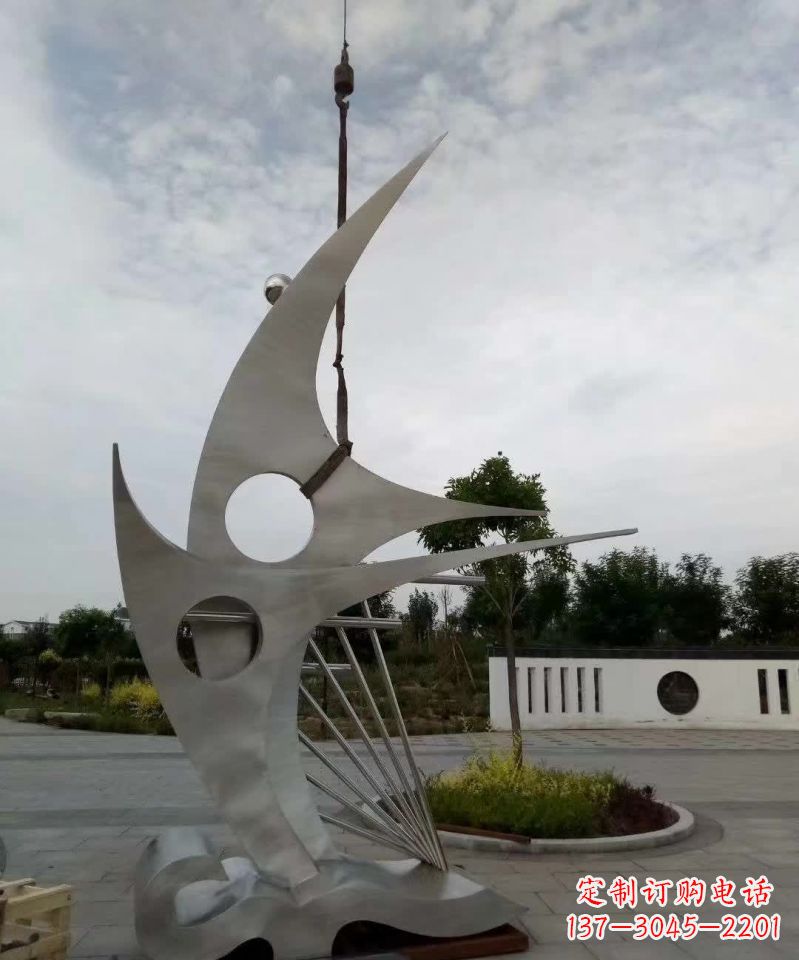 益阳广场不锈钢帆船景观雕塑
