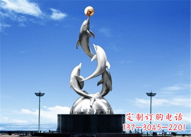 益阳欢腾动物——勇敢的海豚雕塑