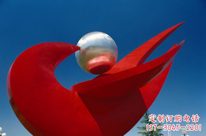 益阳和平鸽雕塑:铸造和平与爱的象征
