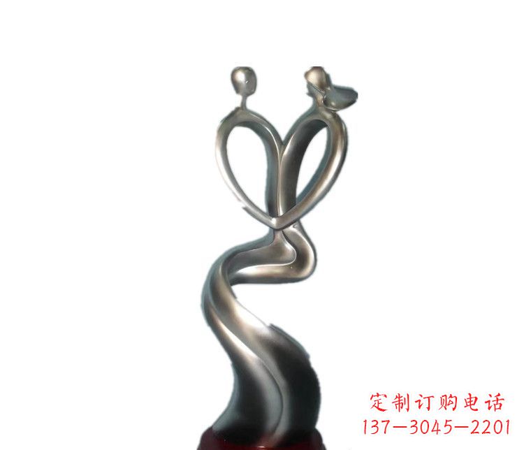 益阳爱的象征——不锈钢情侣雕塑
