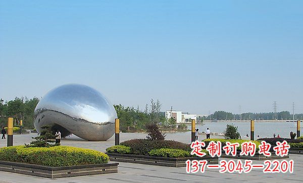 益阳华丽而唯美的不锈钢水滴雕塑