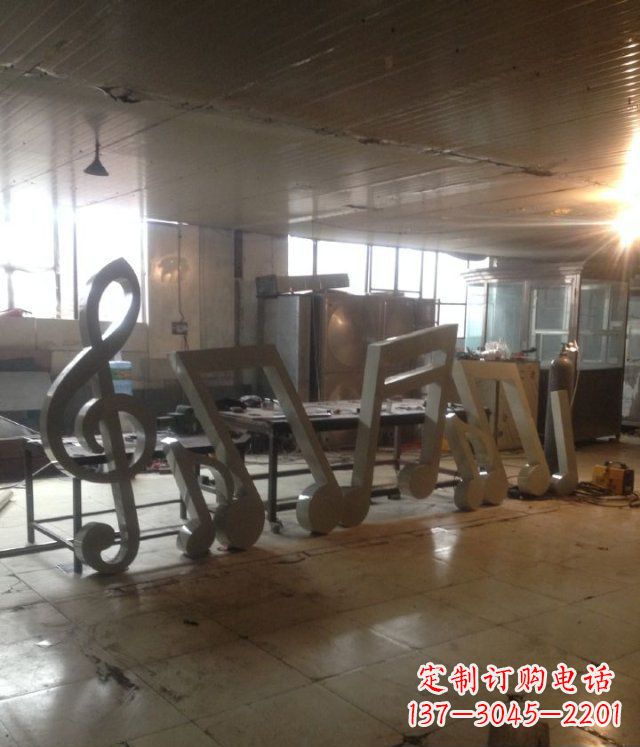 益阳精致不锈钢音符景观雕塑