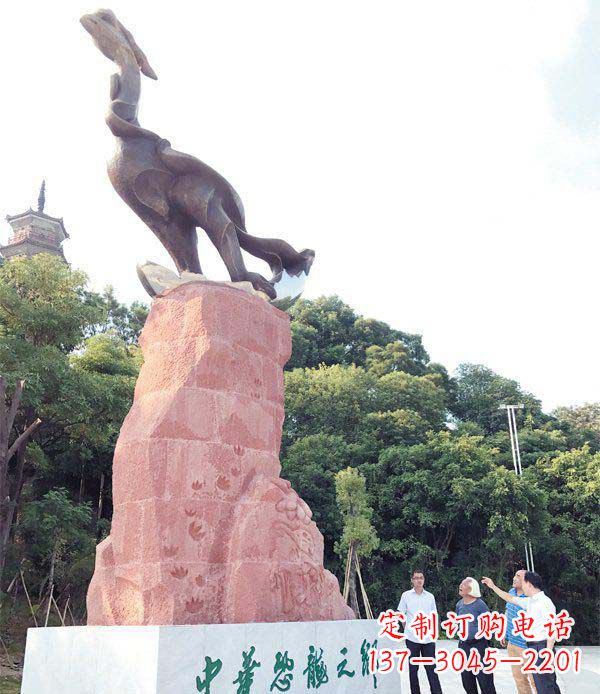 益阳恐龙雕塑,极致灵动与完美融合